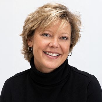 Portrait of Meleah Artley, Associate Broker